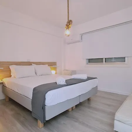 Monte Elias פרוטאראס